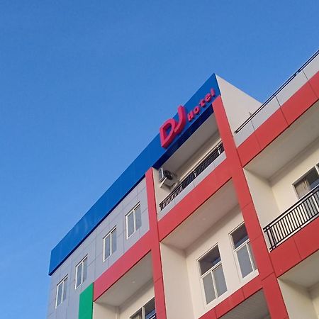 Dj Hotel Raha Екстериор снимка